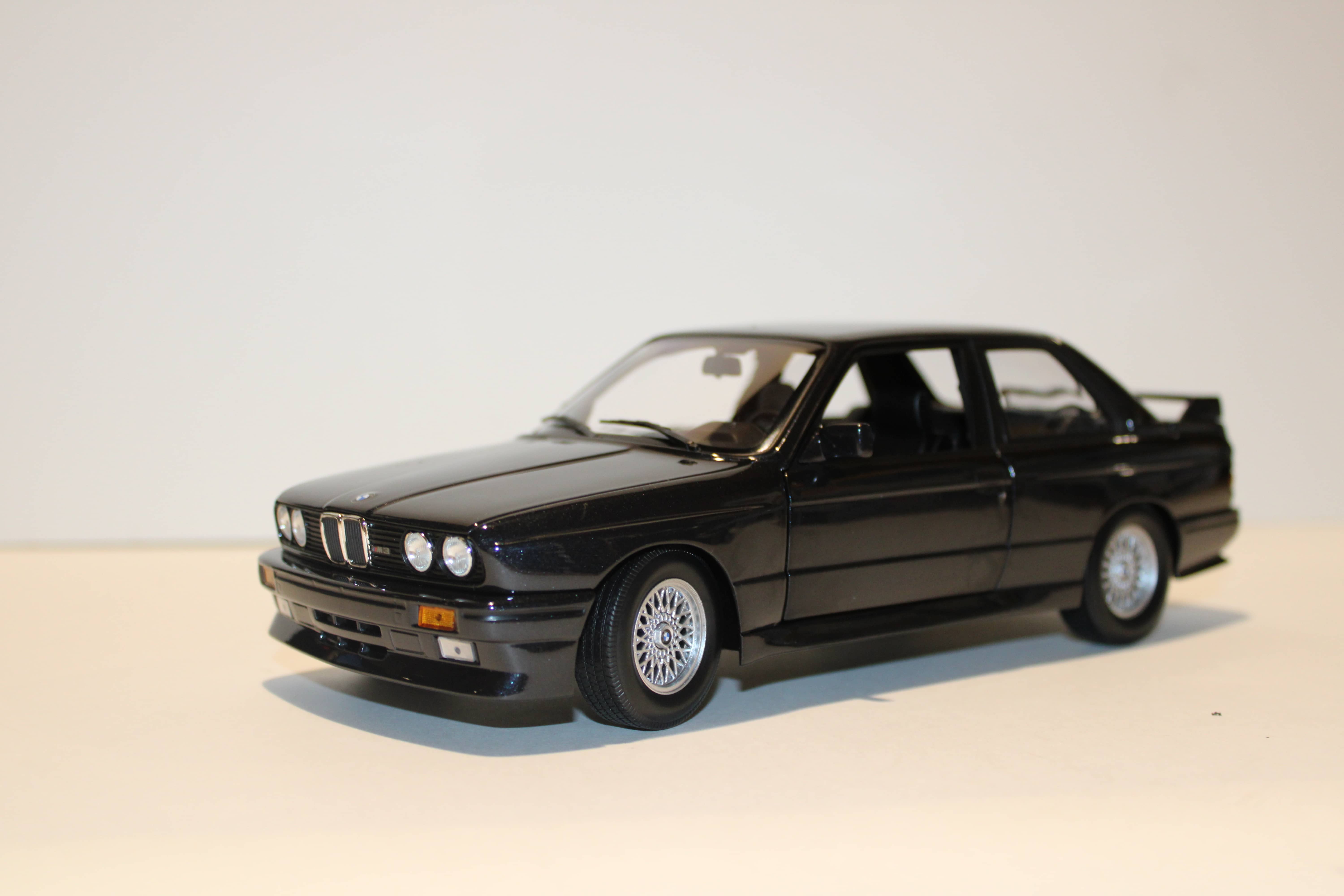 BMW M3 STREET EVO MINICHAMPS 1/18°