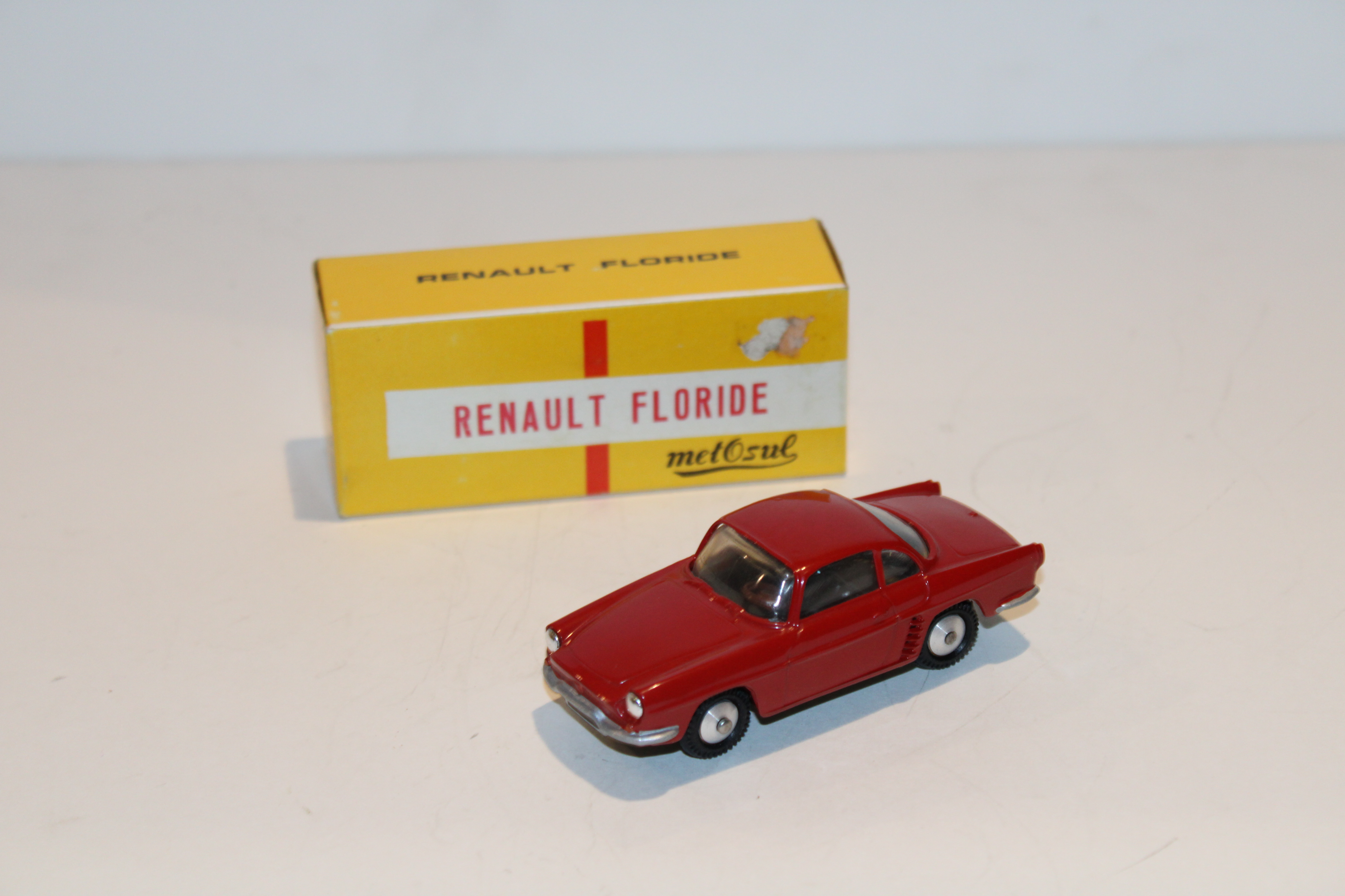 RENAULT FLORIDE ROUGE 1980 METOSUL 1/43°