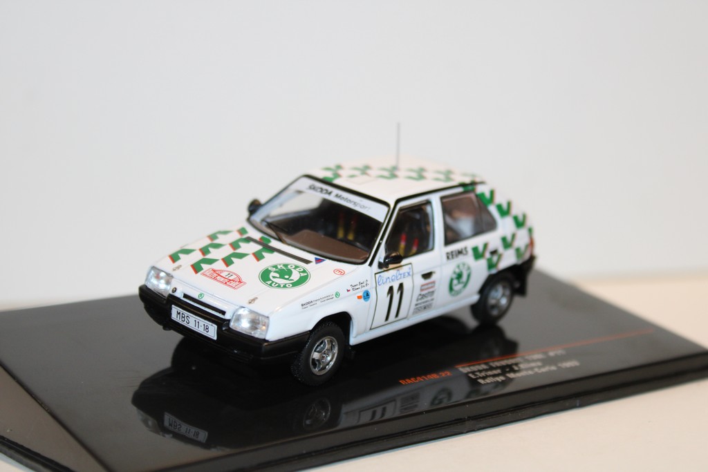 SKODA FAVORIT 136L #11 E.TRINER - J.KLIMA  RALLYE MONTE-CARLOS 1993 IXO 1/43°