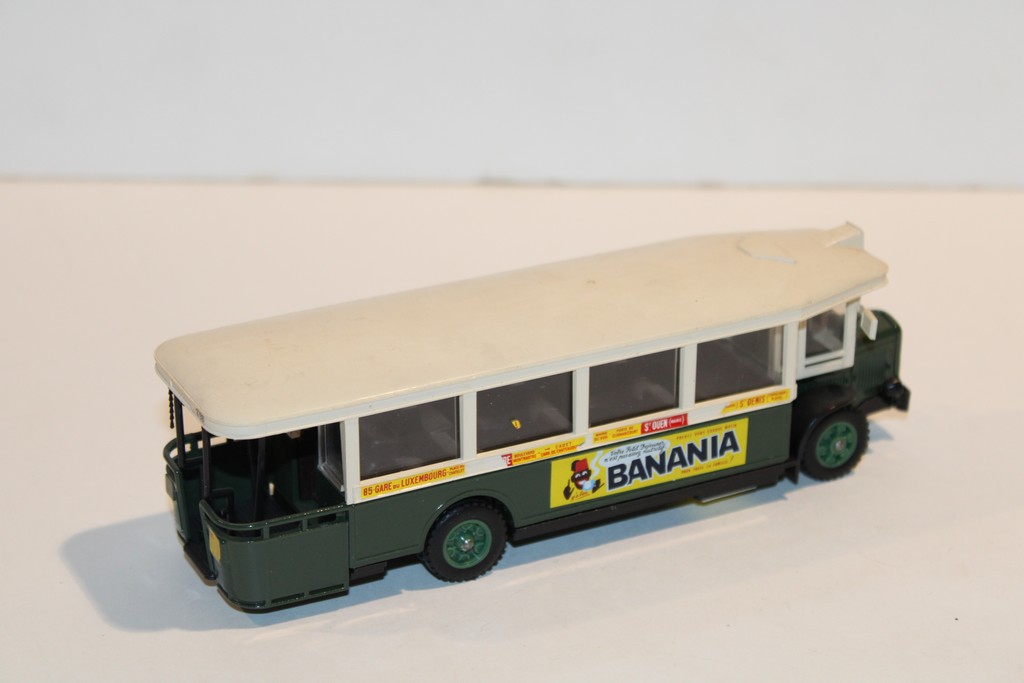 AUTOBUS RENAULT TN6C 1934 BANANIA SOLIDO 1/50°