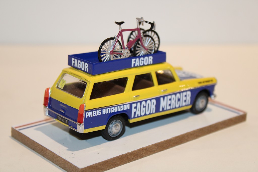 PEUGEOT 404 BREAK "FAGOR MERCIER" TOUR DE FRANCE 1971 AUTORECLAME 1/43°