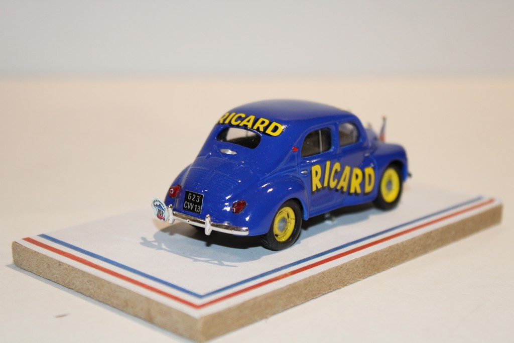 RENAULT 4CV RICARD 1952 AUTORECLAME 1/43°