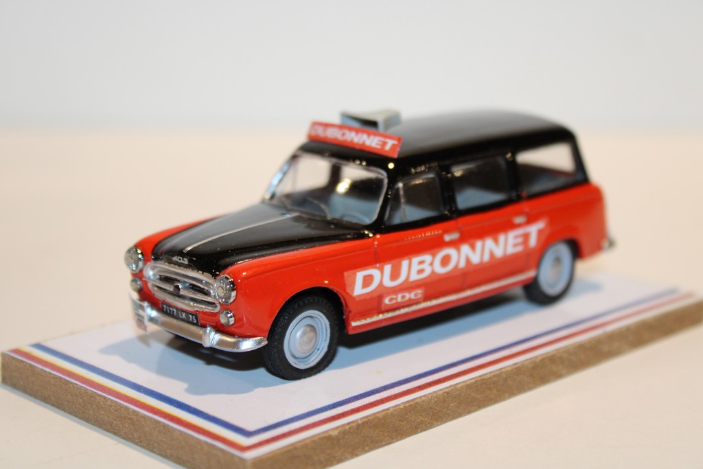 PEUGEOT 403 BREAK DUBONNET TDF 1959 AUTORECLAME 1/43°