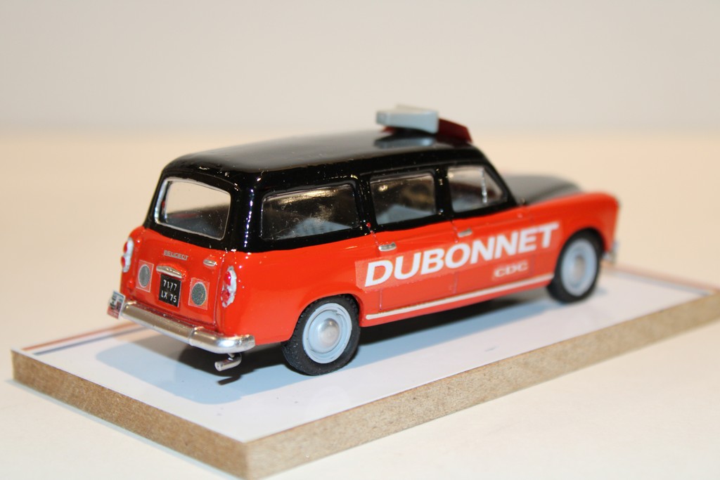 PEUGEOT 403 BREAK DUBONNET TDF 1959 AUTORECLAME 1/43°