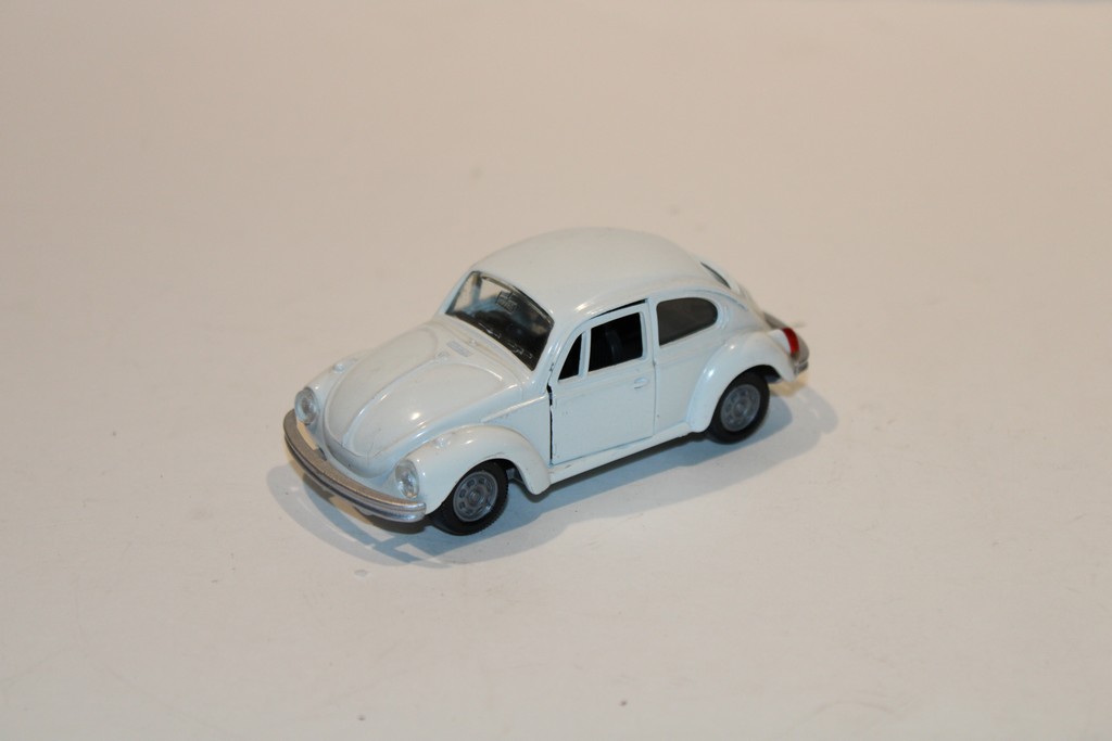 VOLKSWAGEN COCCINELLE BLANCHE 1970 GAMA 1/43°