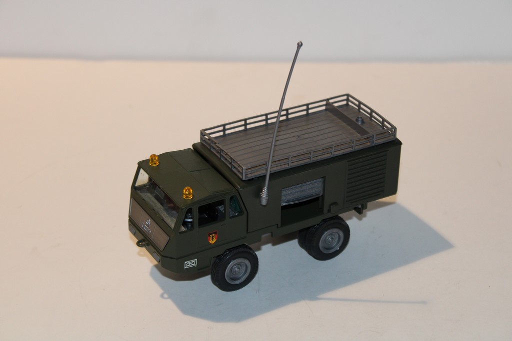 KRUPP-GERATEWAGEN 1975 GAMA 1/43°