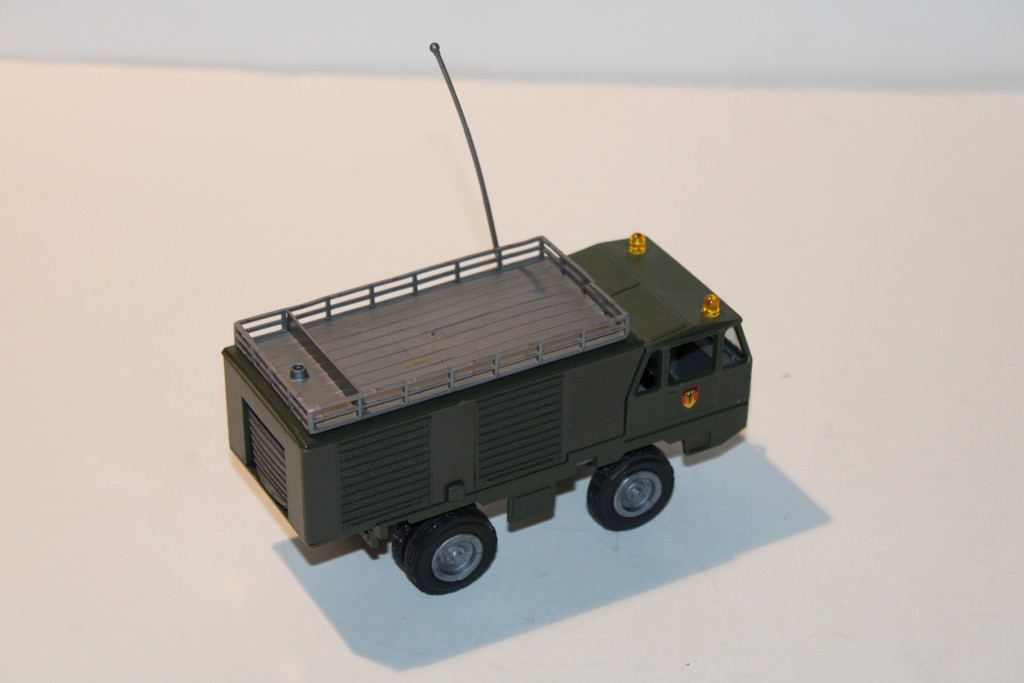 KRUPP-GERATEWAGEN 1975 GAMA 1/43°