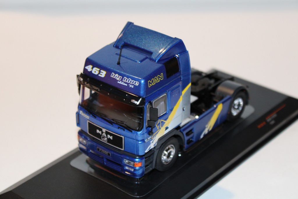 MAN F2000 1994 BLEU IXO 1/43°