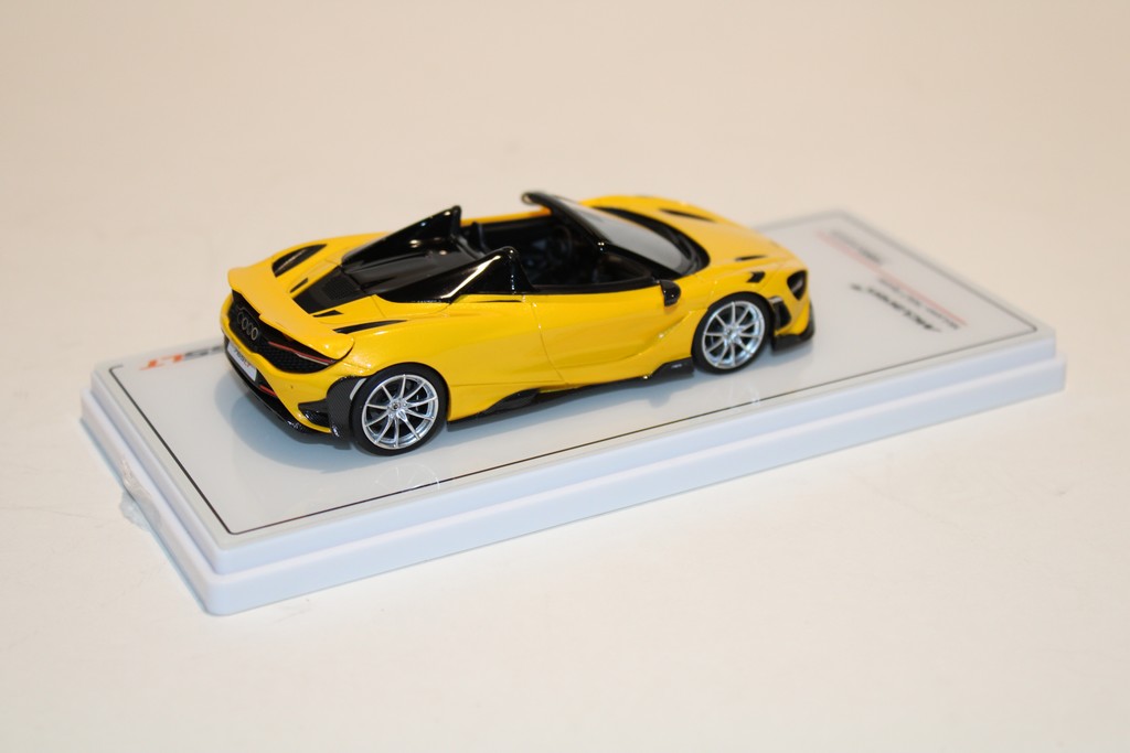 MCLAREN 765 LT JAUNE VOLCAN SPIDER SCHUCO 1/43°