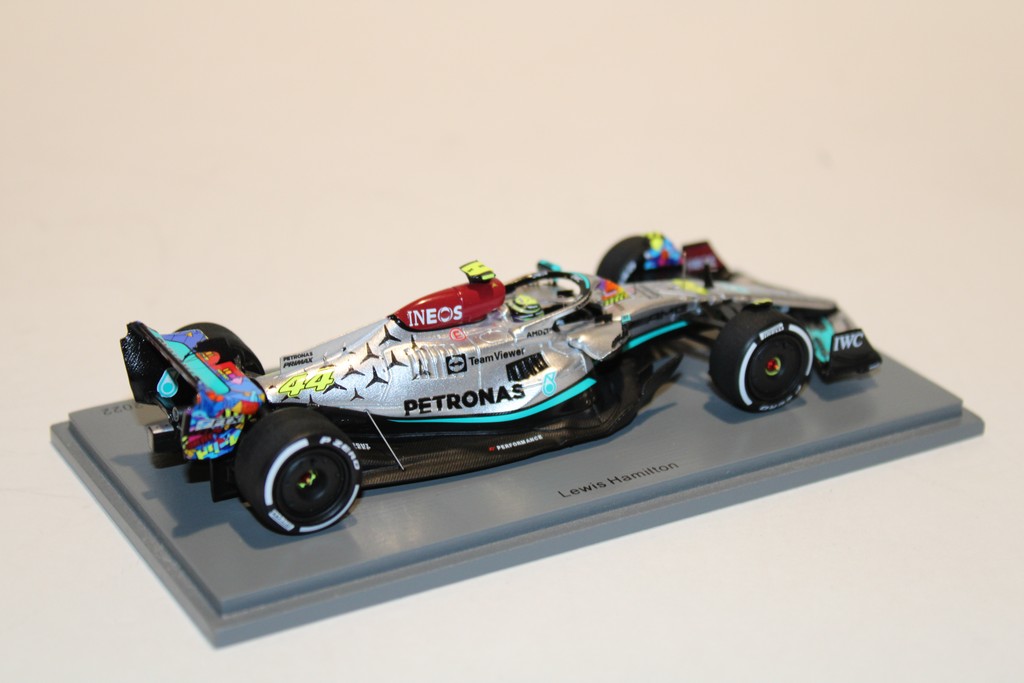 MERCEDES AMG PETRONAS F1 W13 E PERFORMANCE N°44 GP MIAMI 2022 LEWIS HAMILTON SPARK 1/43°