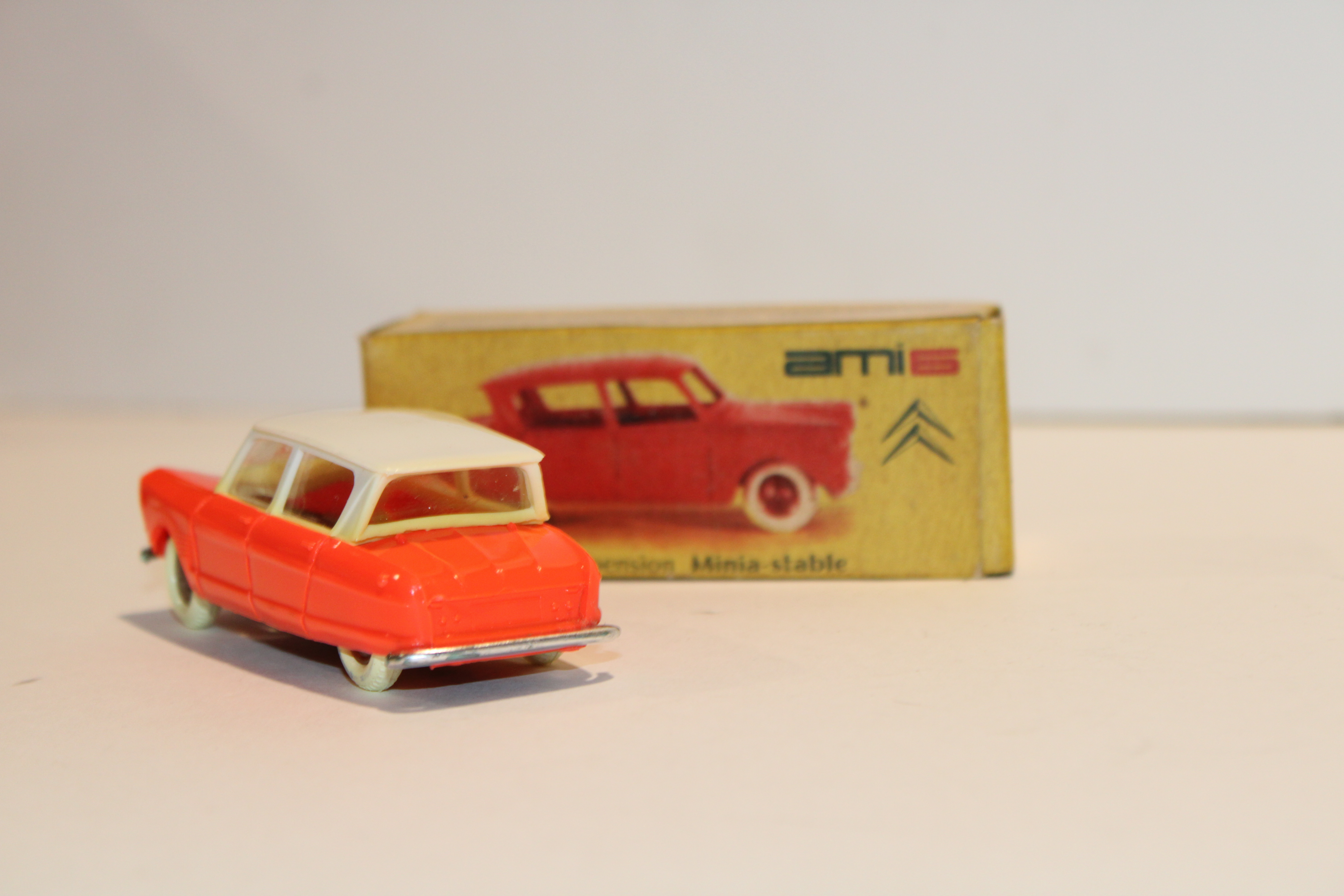 CITROEN AMI 6 ORANGE/BLANC 1968 MINIALUXE 1/43°