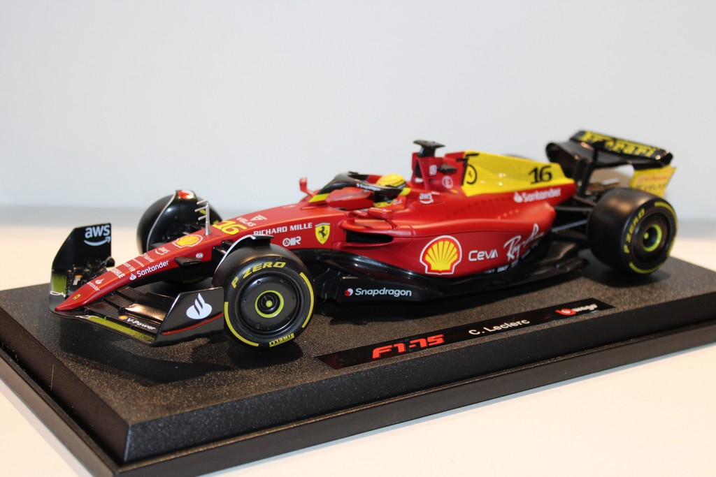 FERRARI F1-75 N°16 LECLERC ITALIAN GP GIALLO MODENA SPECIAL EDITION BURAGO 1/18°