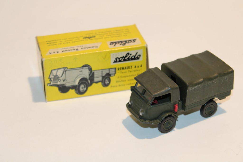 RENAULT 4X4 1960 SOLIDO 1/55°