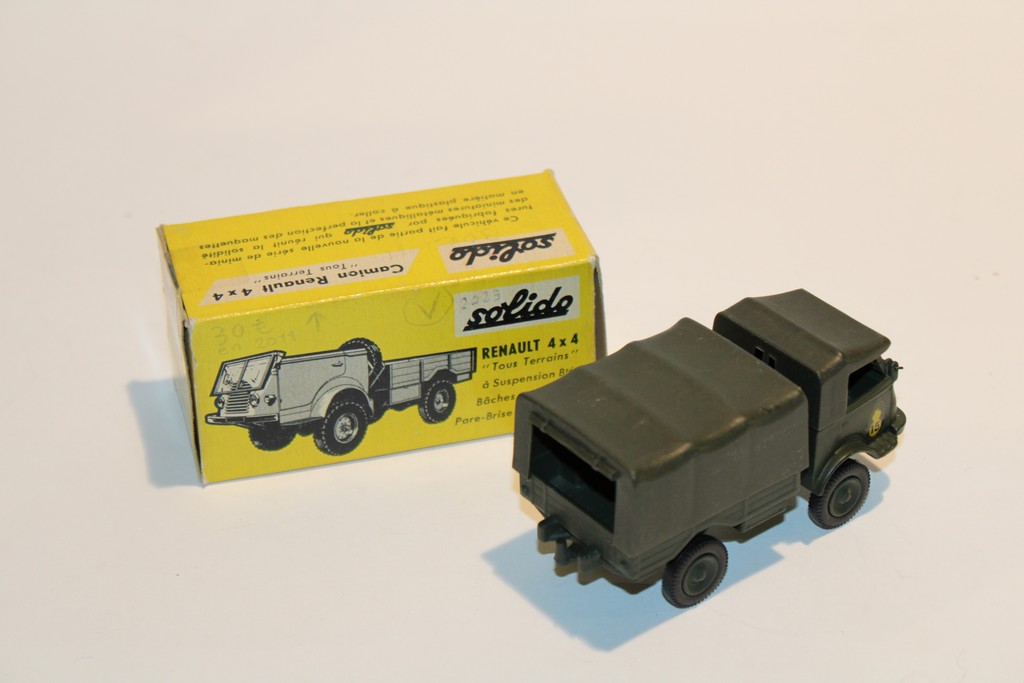 RENAULT 4X4 1960 SOLIDO 1/55°