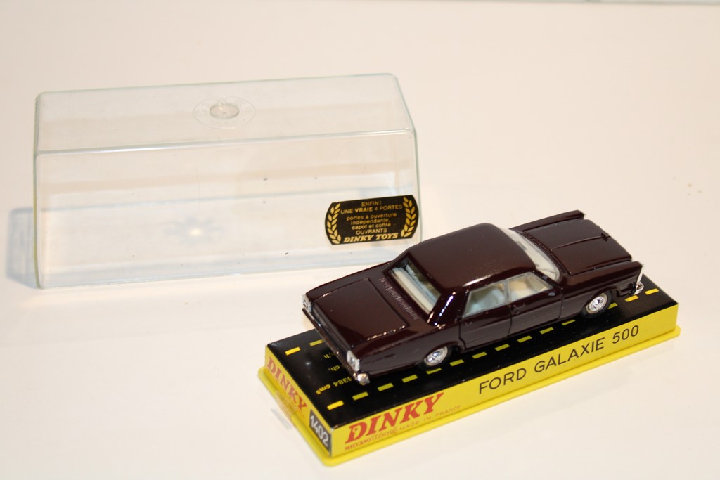 FORD GALAXIE 500 DINKY TOYS 1/43°
