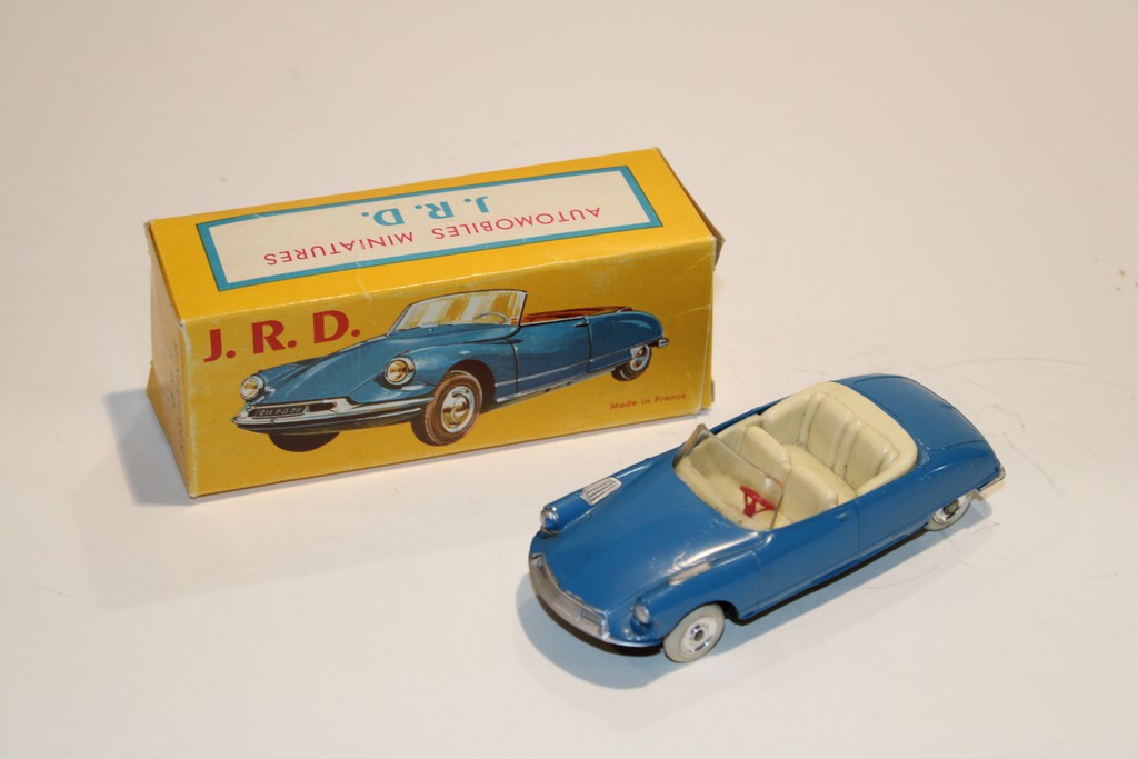 CITROEN DS CABRIOLET BLEU J.R.D 1/43°