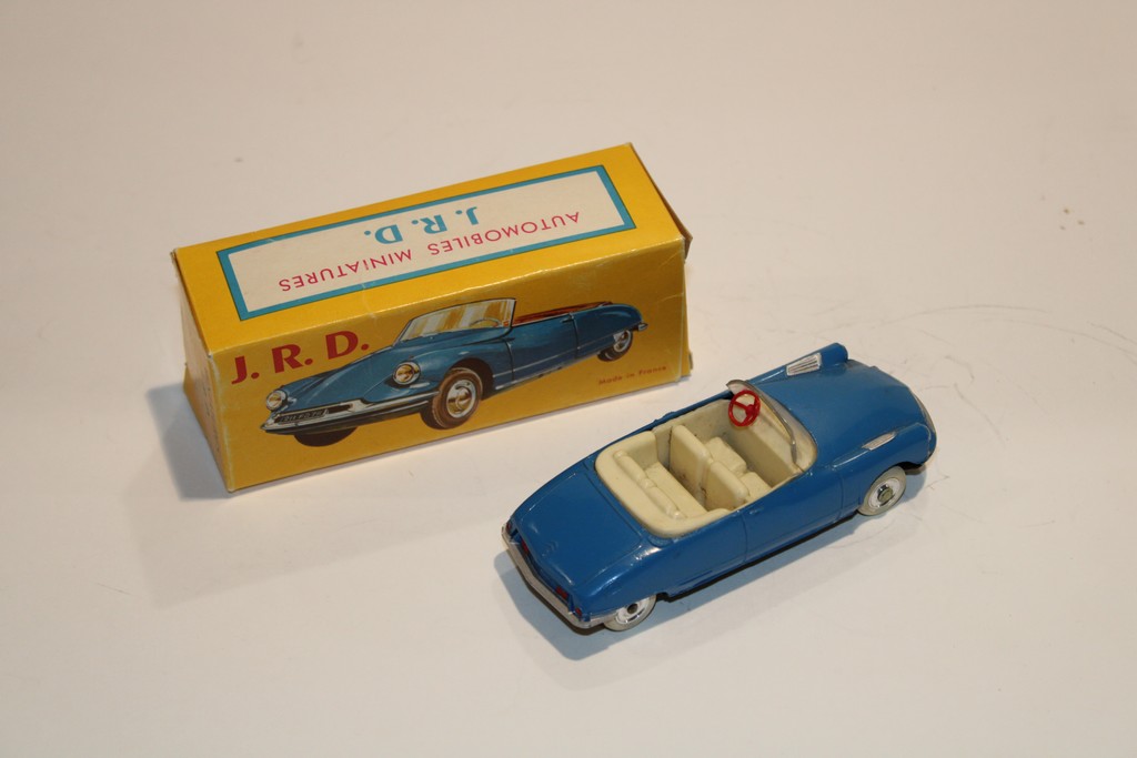 CITROEN DS CABRIOLET BLEU J.R.D 1/43°