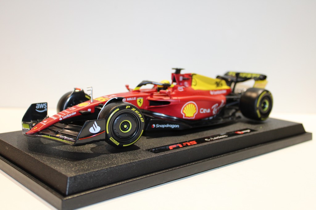 FERRARI F1-75 N°55 SAINZ ITALIAN GP GIALLO MODENA SPECIAL EDITION BURAGO 1/18°