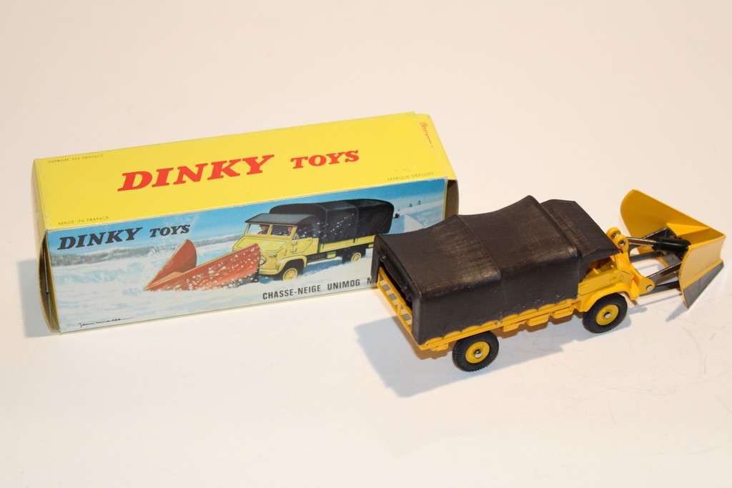 MERCEDES-BENZ CHASSE-NEIGE UNIMOG 1960 DINKY TOYS 1/55°