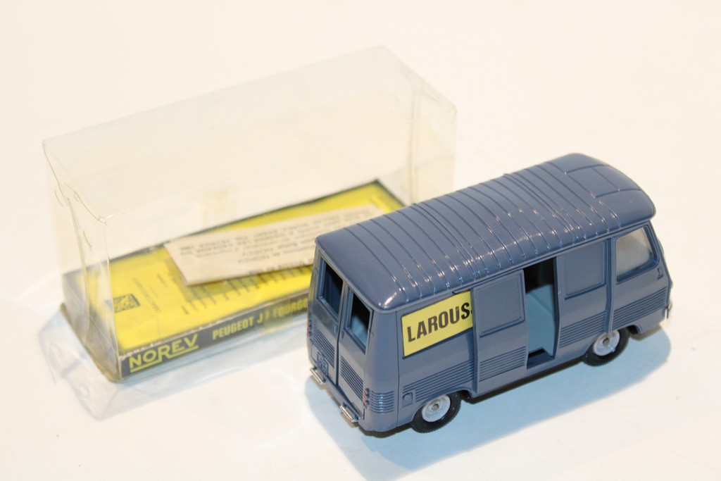 PEUGEOT J7 FOURGON TOLE LAROUSSE 1960 NOREV 1/43°