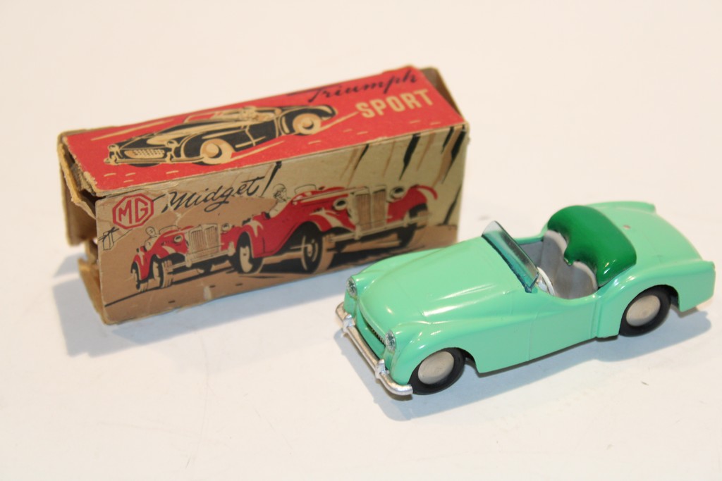 TRIUMPH TR2 VERTE 1958 TEKNO 1/43°