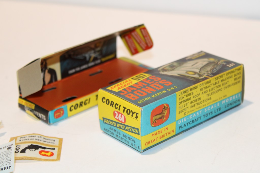 ASTON MARTIN DB5 JAMES BOND GOLDFINGER 1964 CORGI TOYS 1/43°
