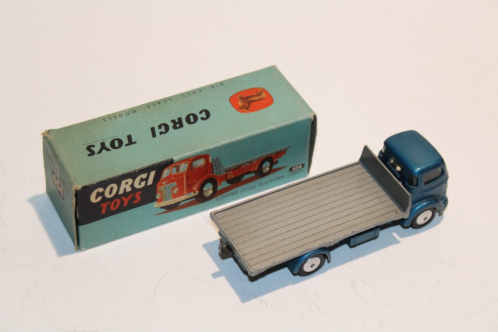 COMMER PLATFORM LORRY BLEU 1960 CORGI 1/43°