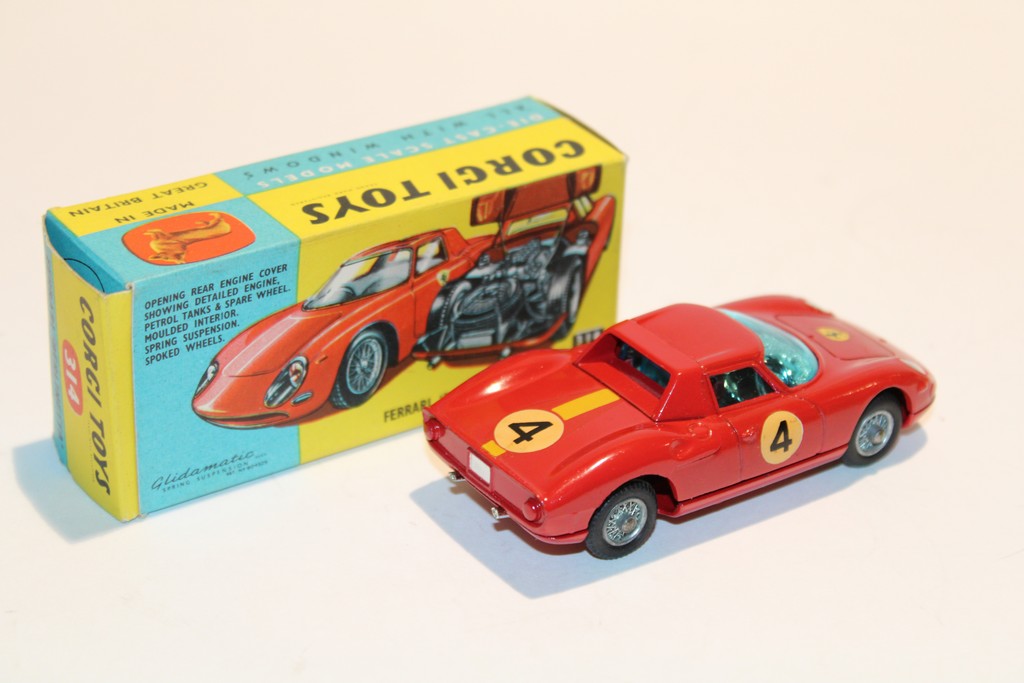 FERRARI BERLINETTA 250 LM ROUGE 1963 CORGI 1/43°