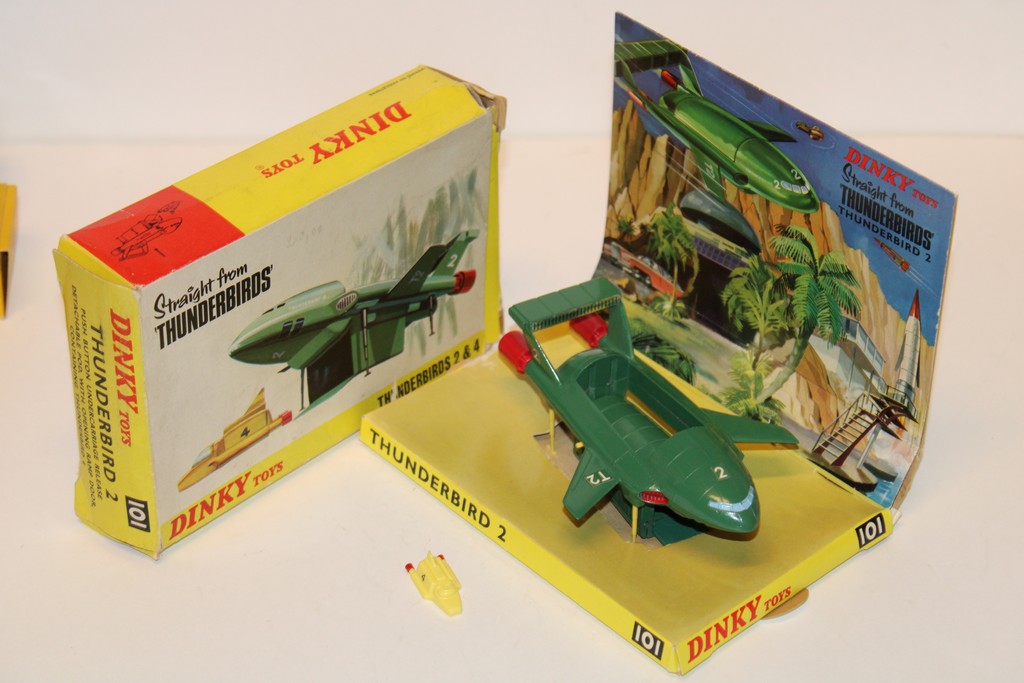 THUNDERBIRD 2 & 4 1965 DINKY TOYS 1/200°