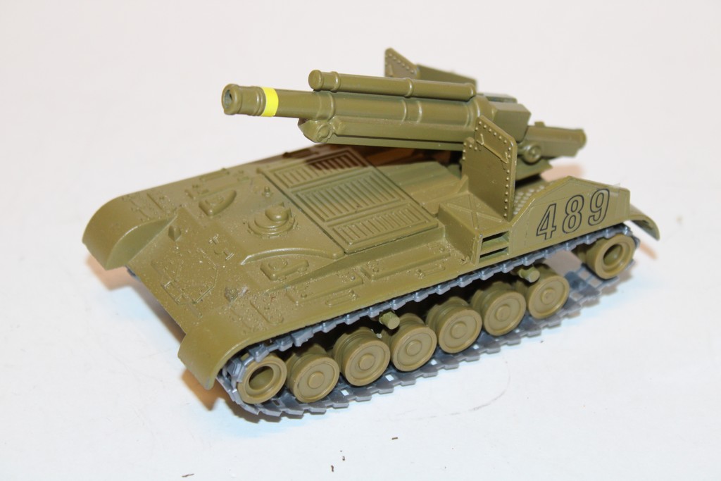 CANON SUR CHENILLES INTER CARS 1970 NACORAL 1/43°