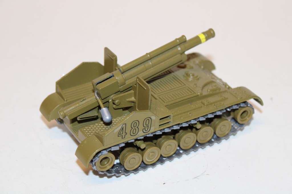 CANON SUR CHENILLES INTER CARS 1970 NACORAL 1/43°