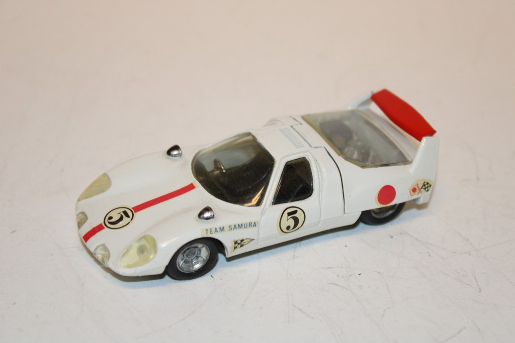 HINO SAMURAI BLANC 1967 POLITOYS 1/43°