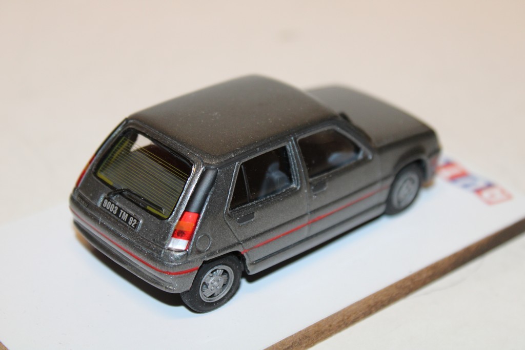 RENAULT 5 GTX GRIS 1989 AUTORECLAME 1/43°