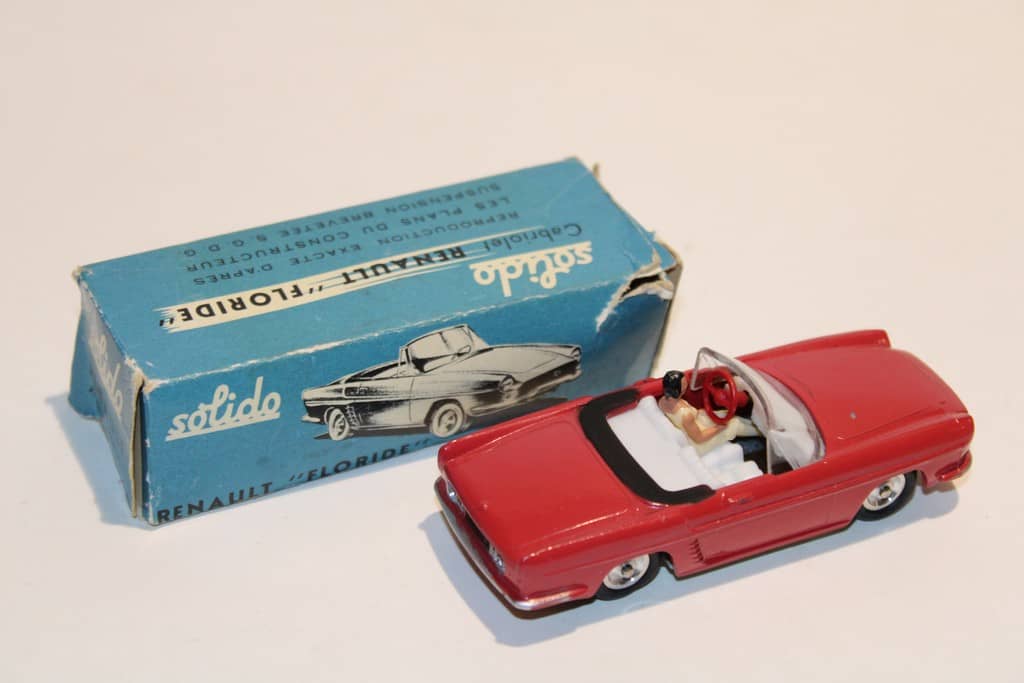 RENAULT FLORIDE ROUGE 1960 SOLIDO 1/43°