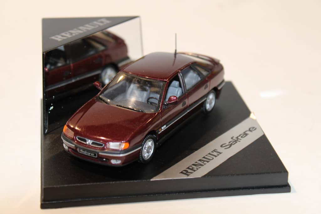 RENAULT SAFRANE RXE ELECTION PRESIDENTIELLE 1995 VITESSE 041D 1:43 3 figurine