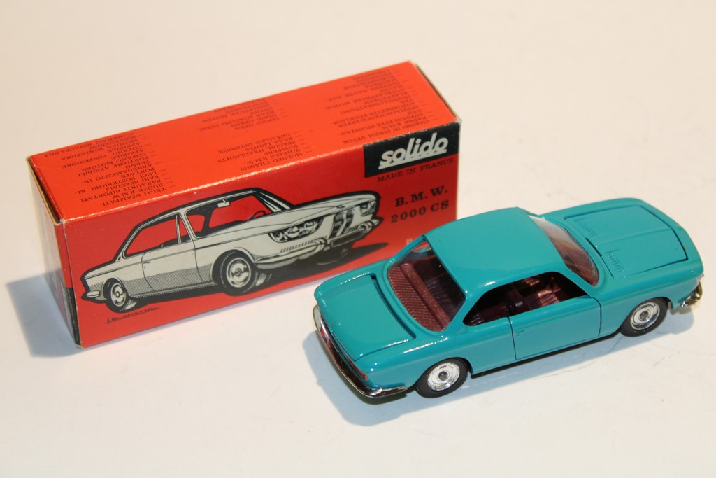 BMW 2000 CS BLEU 1965 SOLIDO 1/43°