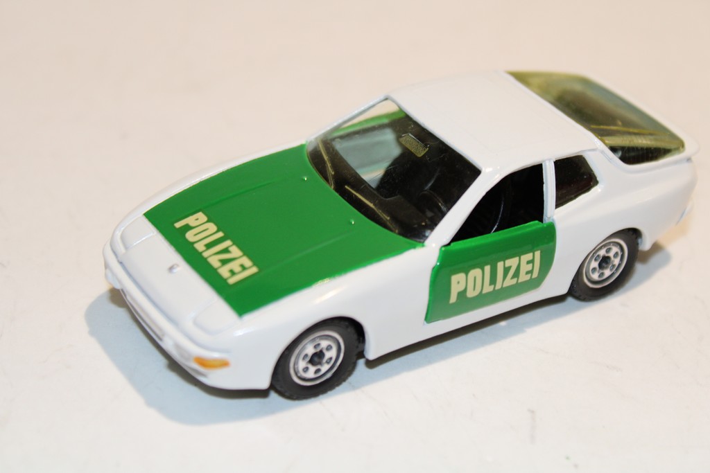 PORSCHE 944 S1 POLIZEI 1983 SOLIDO 1/43°