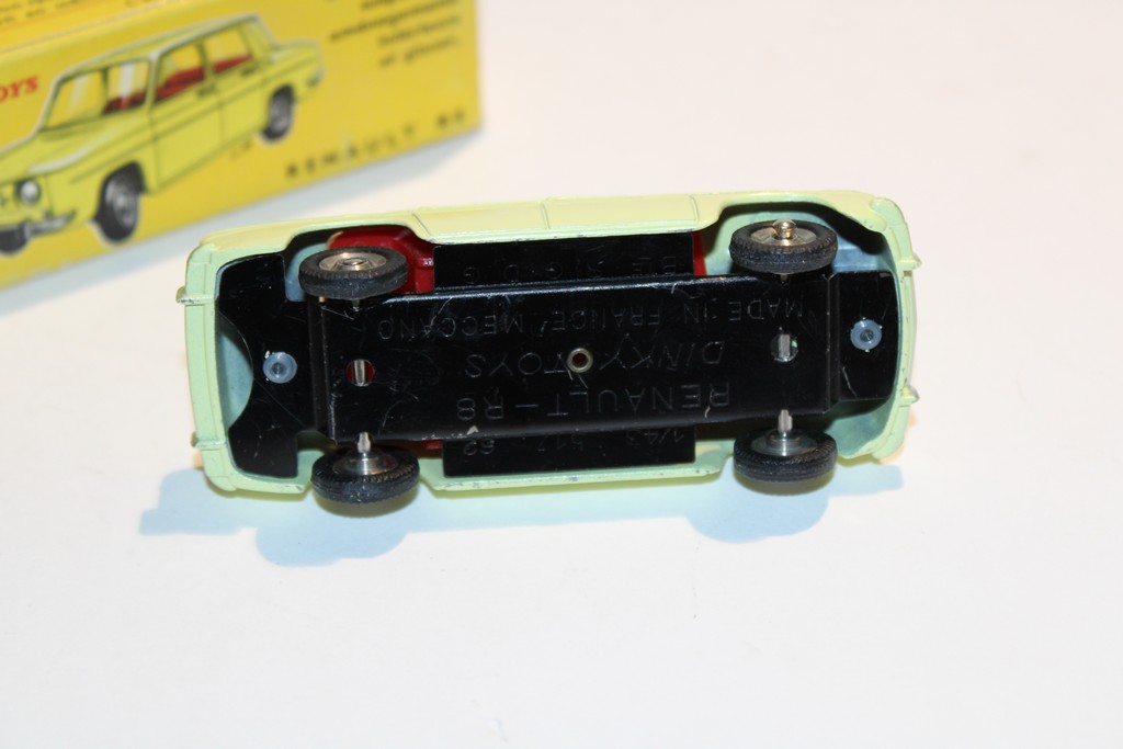 RENAULT R8 JAUNE 1964 DINKY TOYS 1/43°