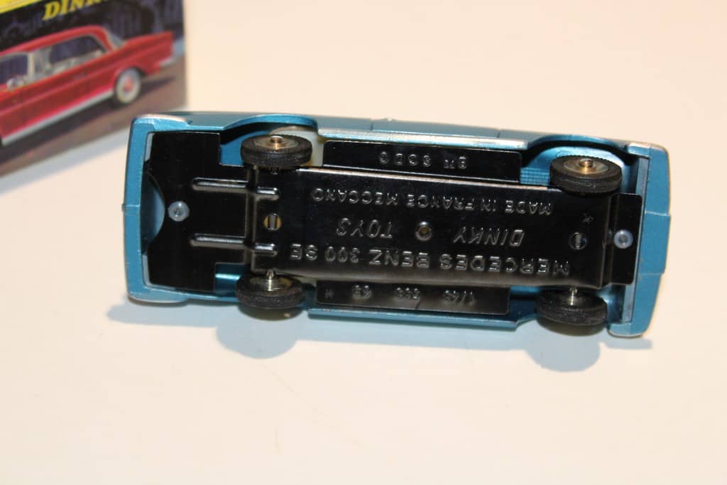 MERCEDES-BENZ 300 SE COUPE BLEU 1960 DINKY TOYS 1/43°