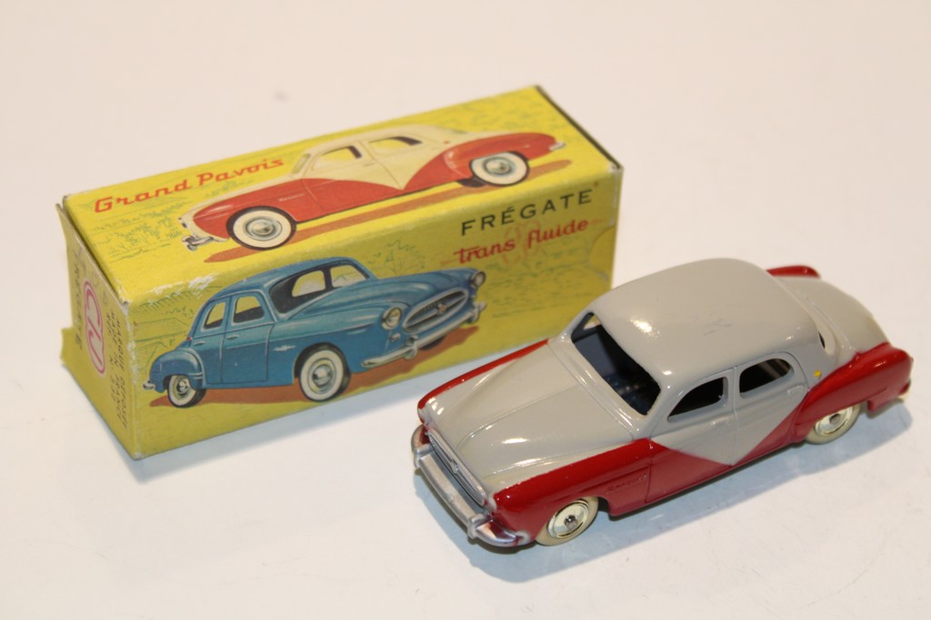 RENAULT FREGATE BICOLORE GRIS ROUGE 1955 CIJ 1/43°