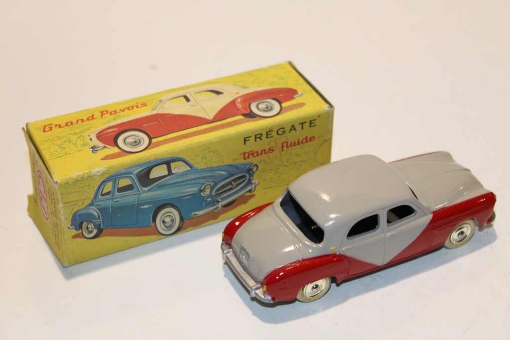 RENAULT FREGATE BICOLORE GRIS ROUGE 1955 CIJ 1/43°