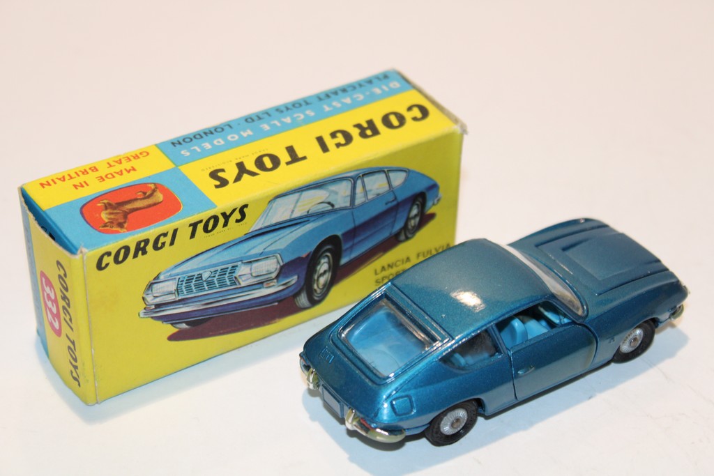 LANCIA FULVIA SPORT ZAGATO BLEU 1965 CORGI TOYS 1/43°