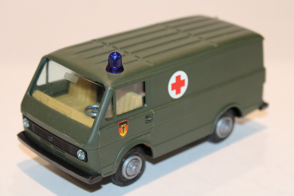 VOLKSWAGEN LT 35 1970 GAMA 1/36°