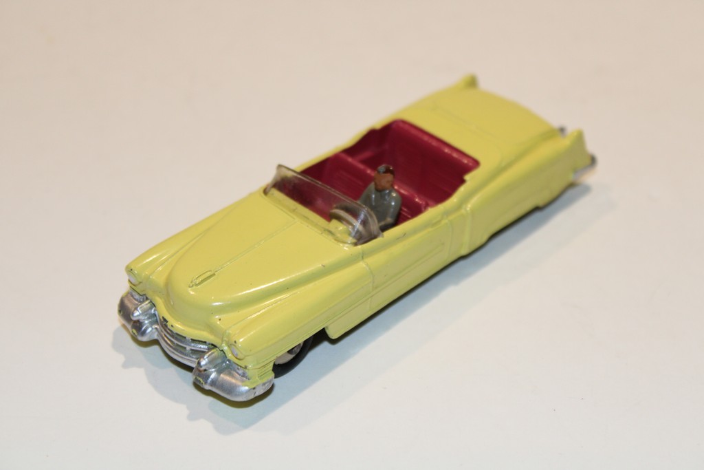 CADILLAC ELDORADO JAUNE 1958 DINKY TOYS 1/43°