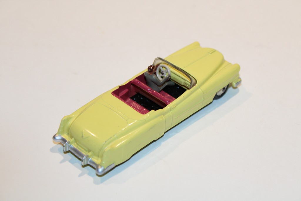 CADILLAC ELDORADO JAUNE 1958 DINKY TOYS 1/43°