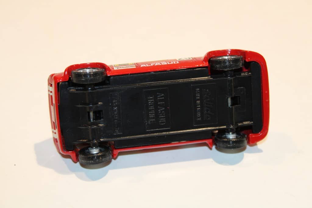 Solido kit métal à monter Alfa Roméo Alfasud TI Trophée 1/43