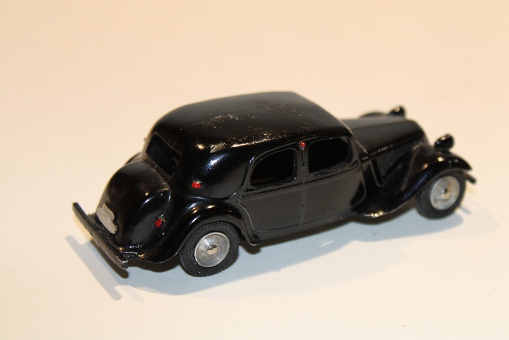 CITROEN TRACTION 11CV NOIR 1940 JRD 1/43°