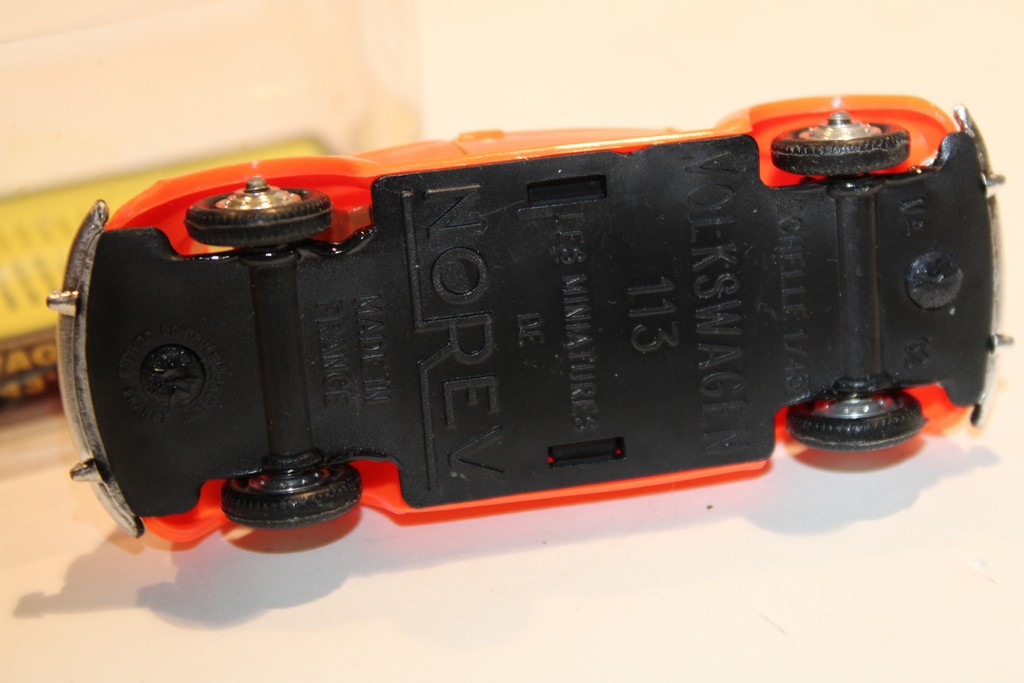 VOLKSWAGEN COCCINELLE 113 ORANGE 1960 NOREV 1/43°