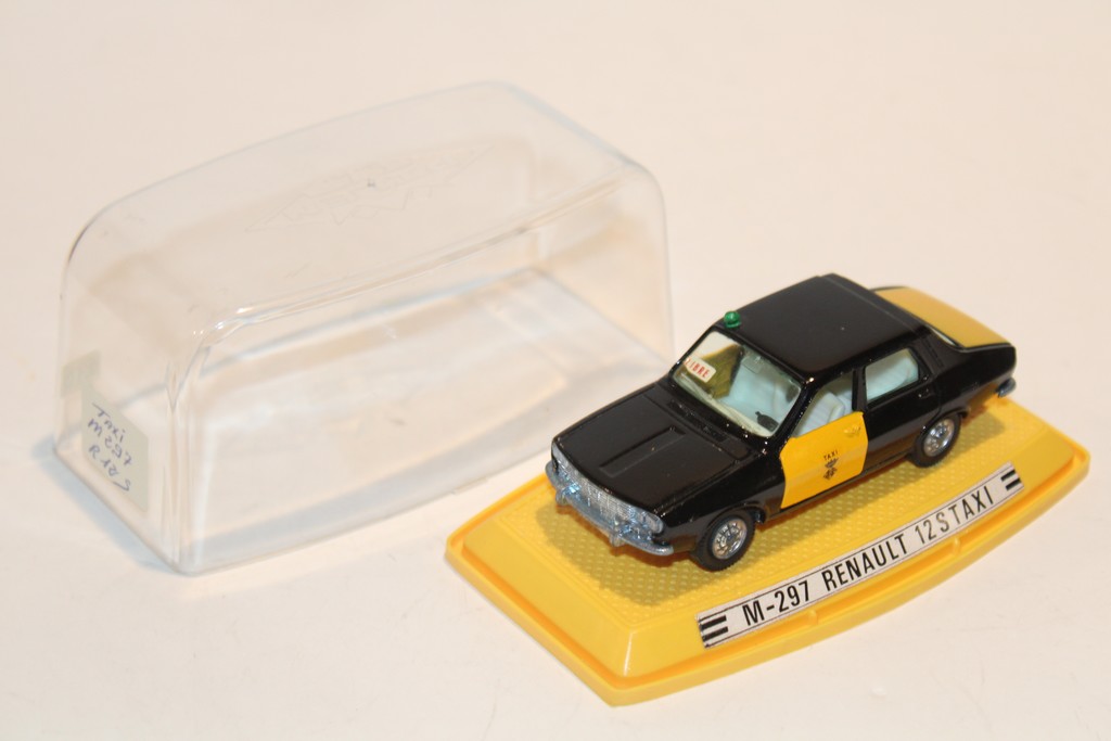 RENAULT 12 S TAXI 1975 PILEN 1/43°