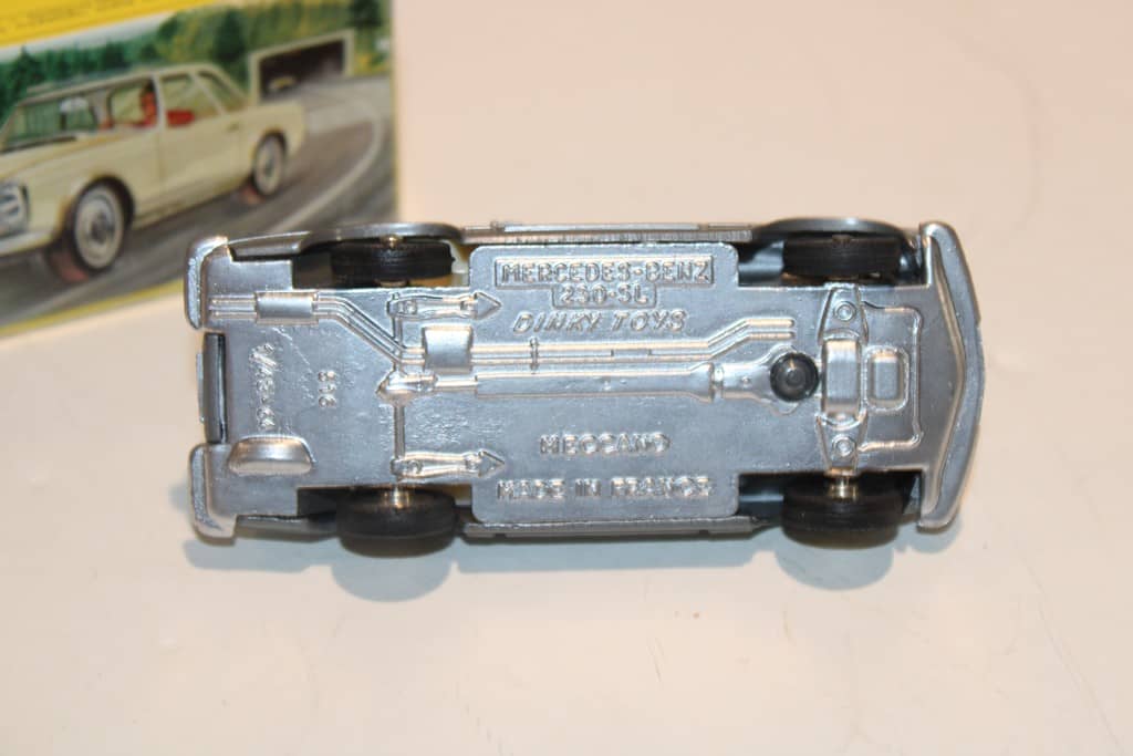 Lot De 2 Voitures Anciennes Dinky Toys - Mercedes 230-SL Et Tracteur Panhard